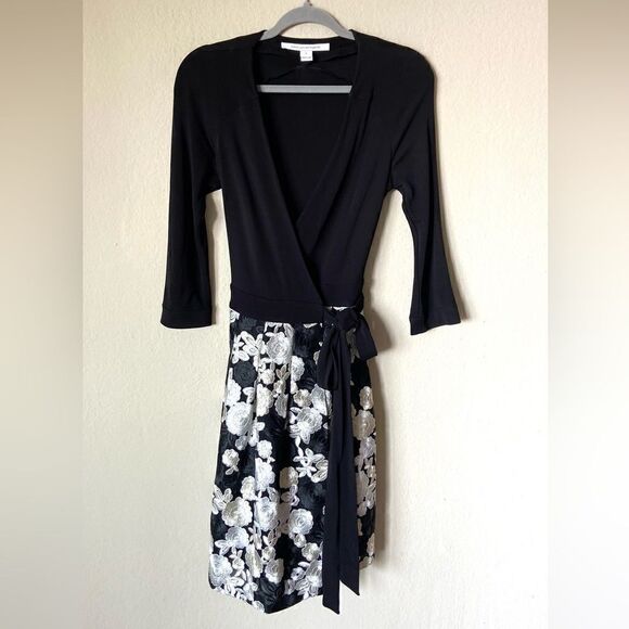 Diane Von Furstenberg Mini Dress Black Embroidered Floral Jewel Size 4 - Picture 11 of 16